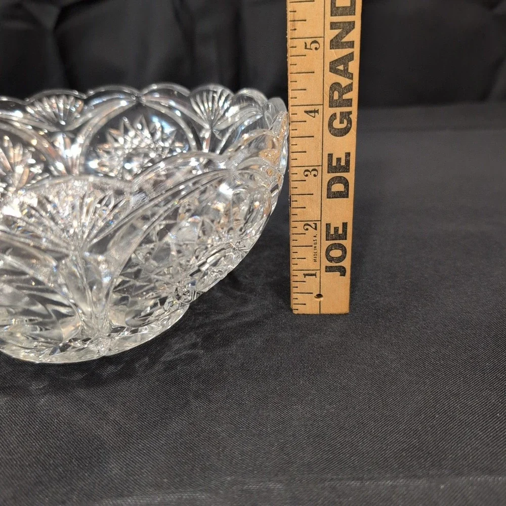 Vintage Cut Glass Pinwheel Star Scalloped Serving Bowl Clear Crystal Style - Picture 5 of 6